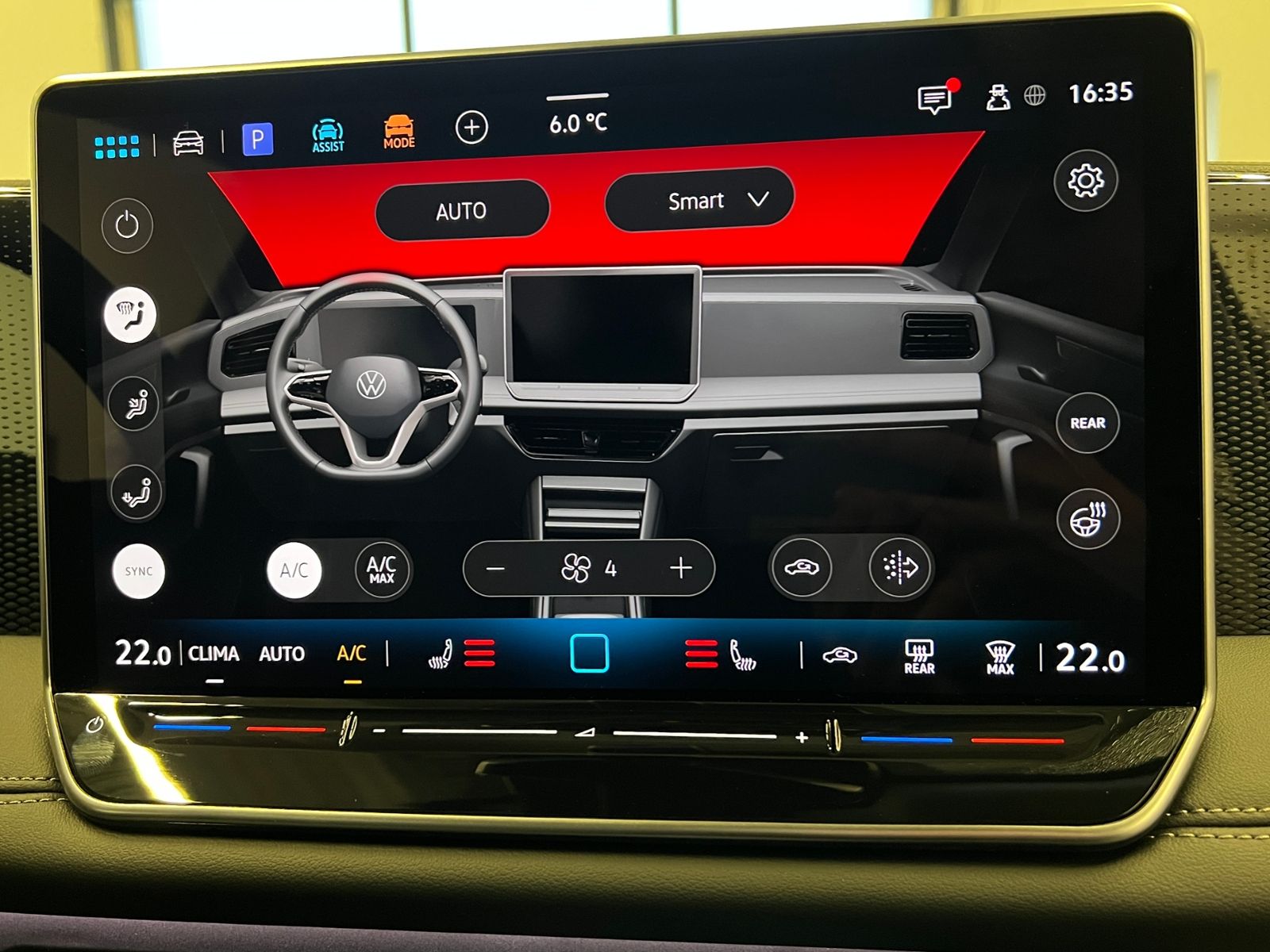 Fahrzeugabbildung Volkswagen Tiguan Life 2.0 TDI DSG *AHK, LED, Kamera, 18''-