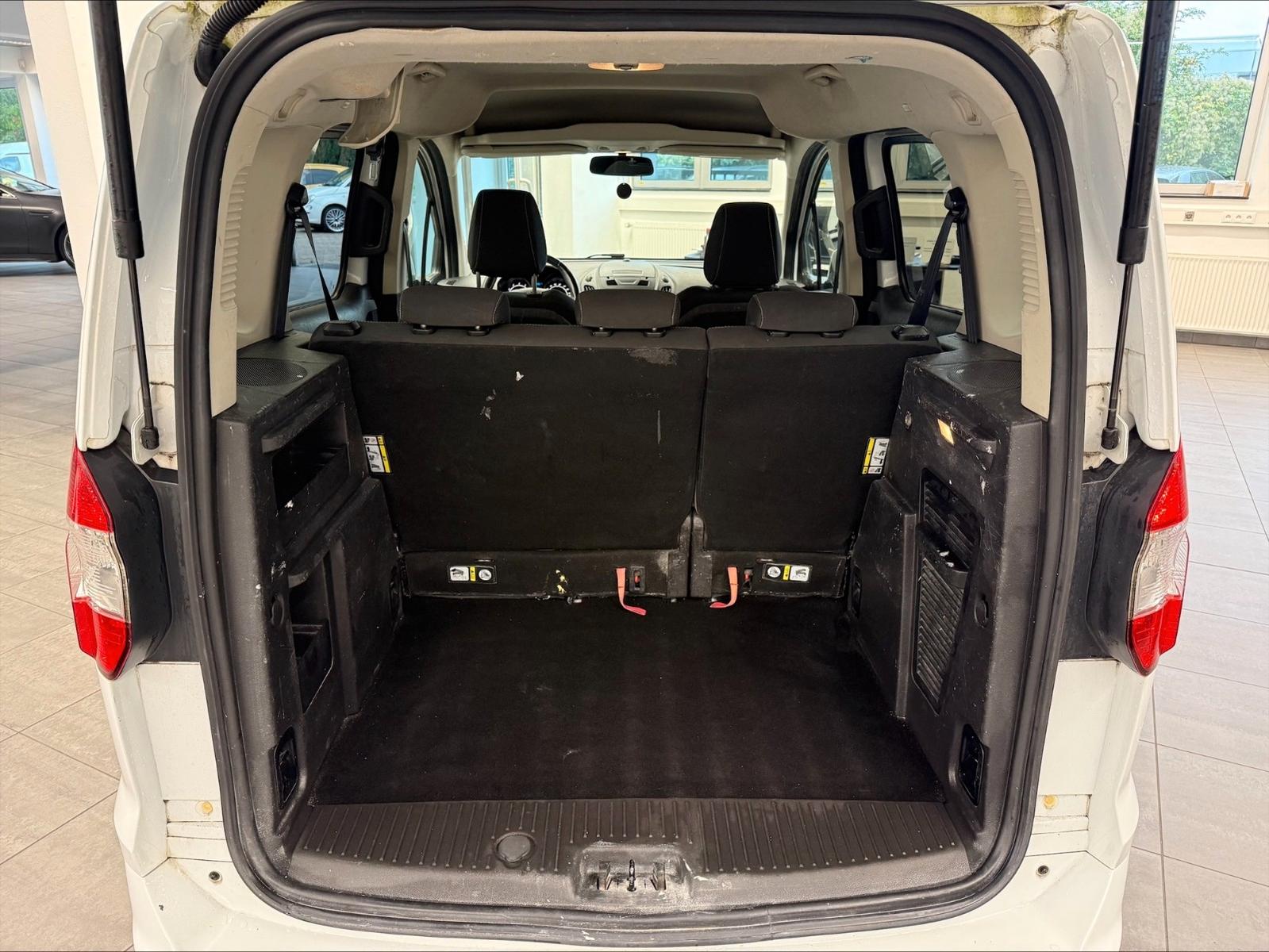 Ford  2015 — photo 11