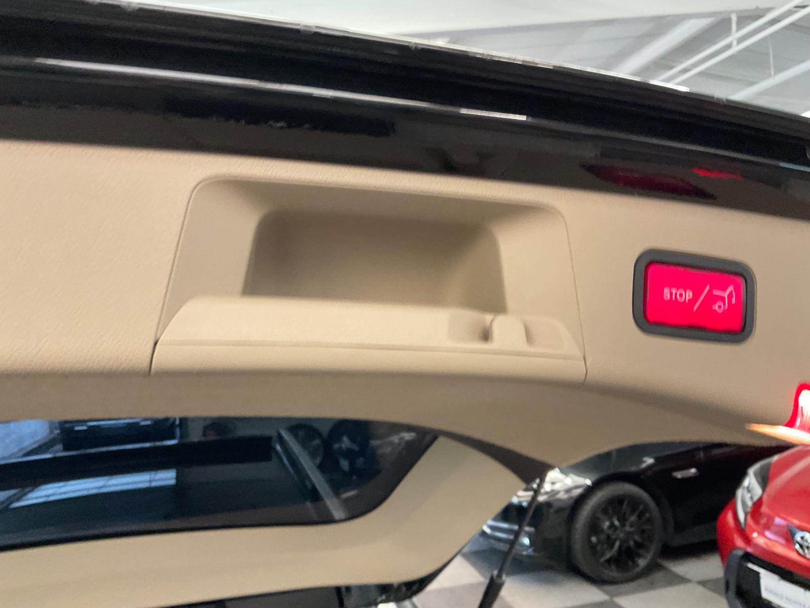 Mercedes-Benz E220 2011 — photo 28
