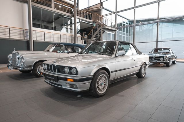 BMW E30 320i Cabriolet | Original | Scheckheft | TÜV