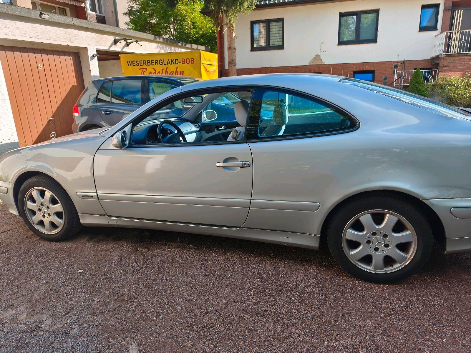 Mercedes-Benz CLK 200