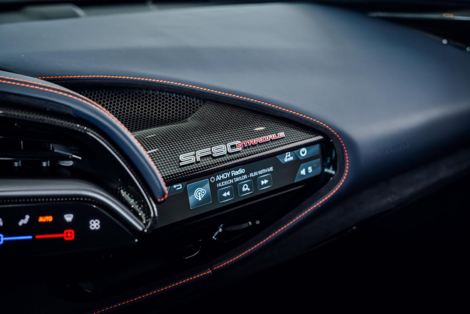 Ferrari SF90 Stradale*Lift*JBL*Carbon*Passenger-Display*