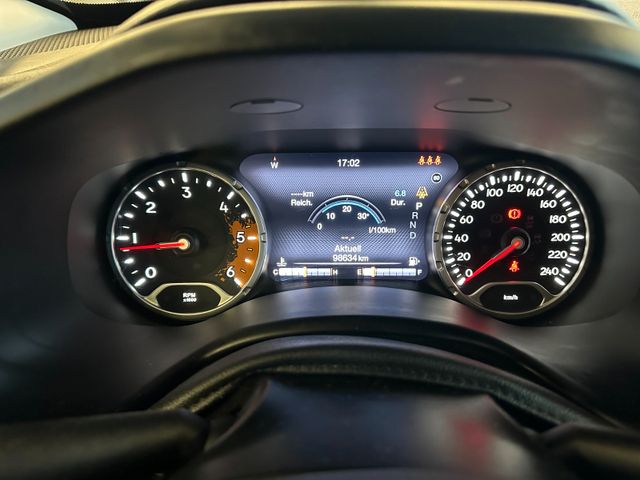 MYAUTOCENTER – Gebraucht- und Jahreswagen mit Werkstattservice in Pfaffenhofen Jeep Renegade Limited 4WD *2. Hand*Klima*Kamera*Navi*