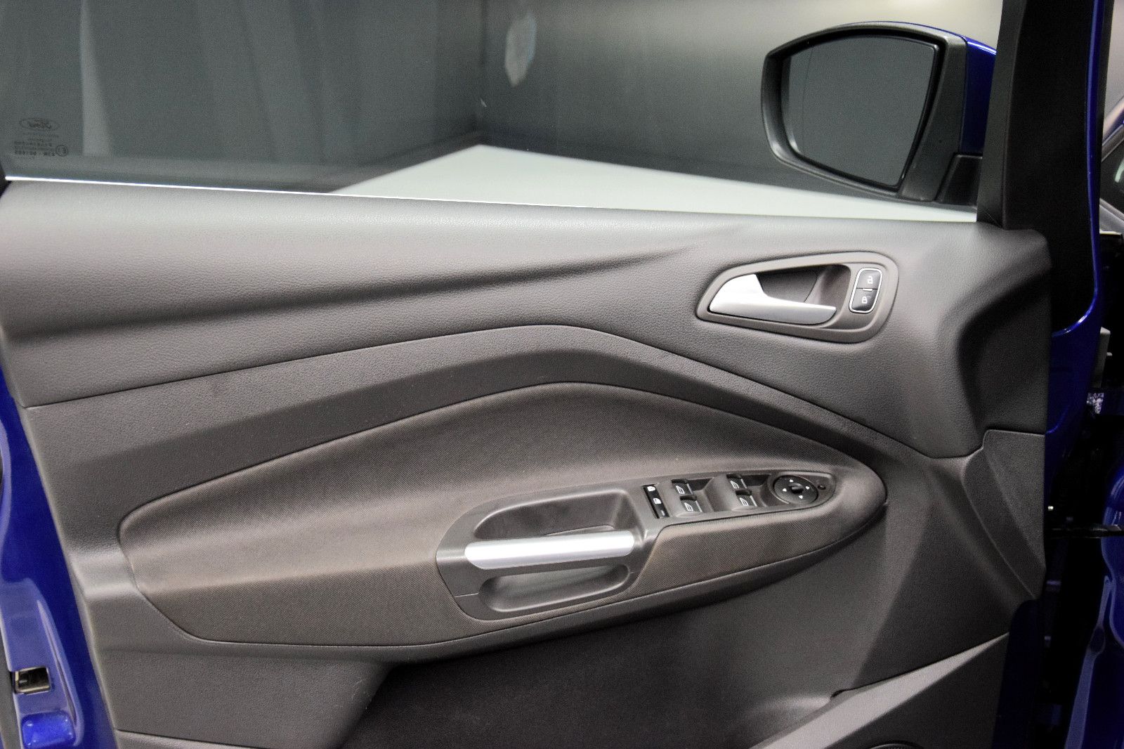 Fahrzeugabbildung Ford C-Max Titanium -defekte Kopfdichtung-Motor läuft