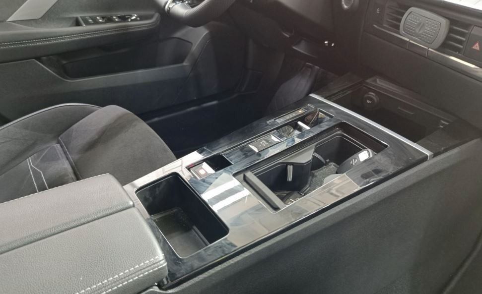 Fahrzeugabbildung Opel Astra L ST 1.2T ULTIMATE NAVI/LED/KAMERA/PANO/SH