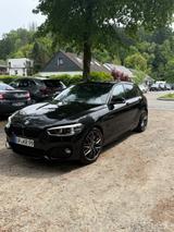 BMW 120i M-Sport / Super Zustand! - BMW mit Benzin-Antrieb: Super