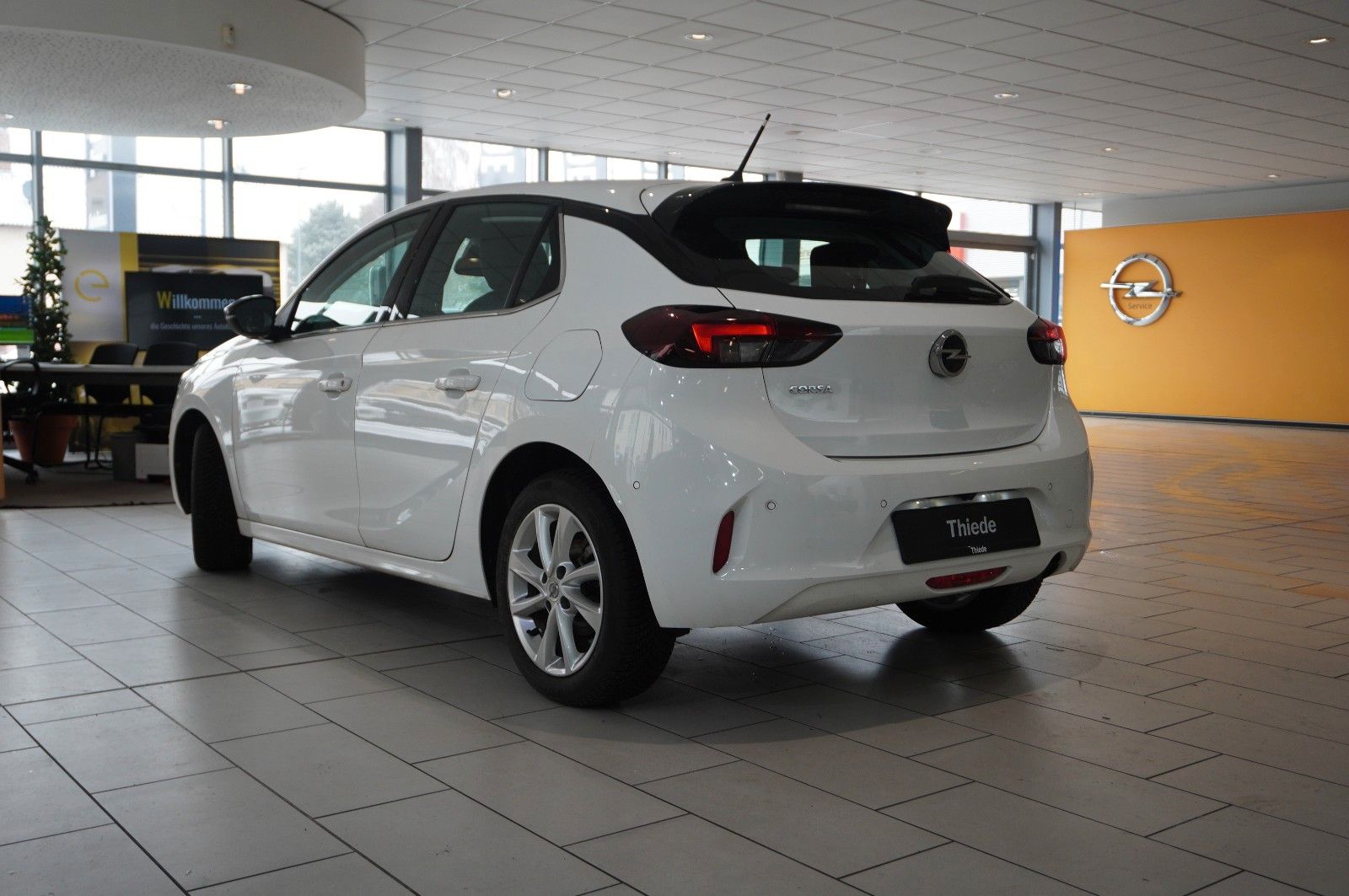 Fahrzeugabbildung Opel Corsa F 1.2T ELEGANCE NAVI/LED/VIRT/KAMERA/SPORT