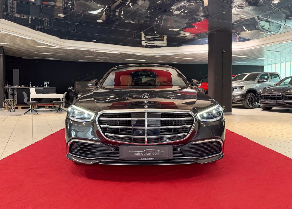 Image of Mercedes-Benz S 400