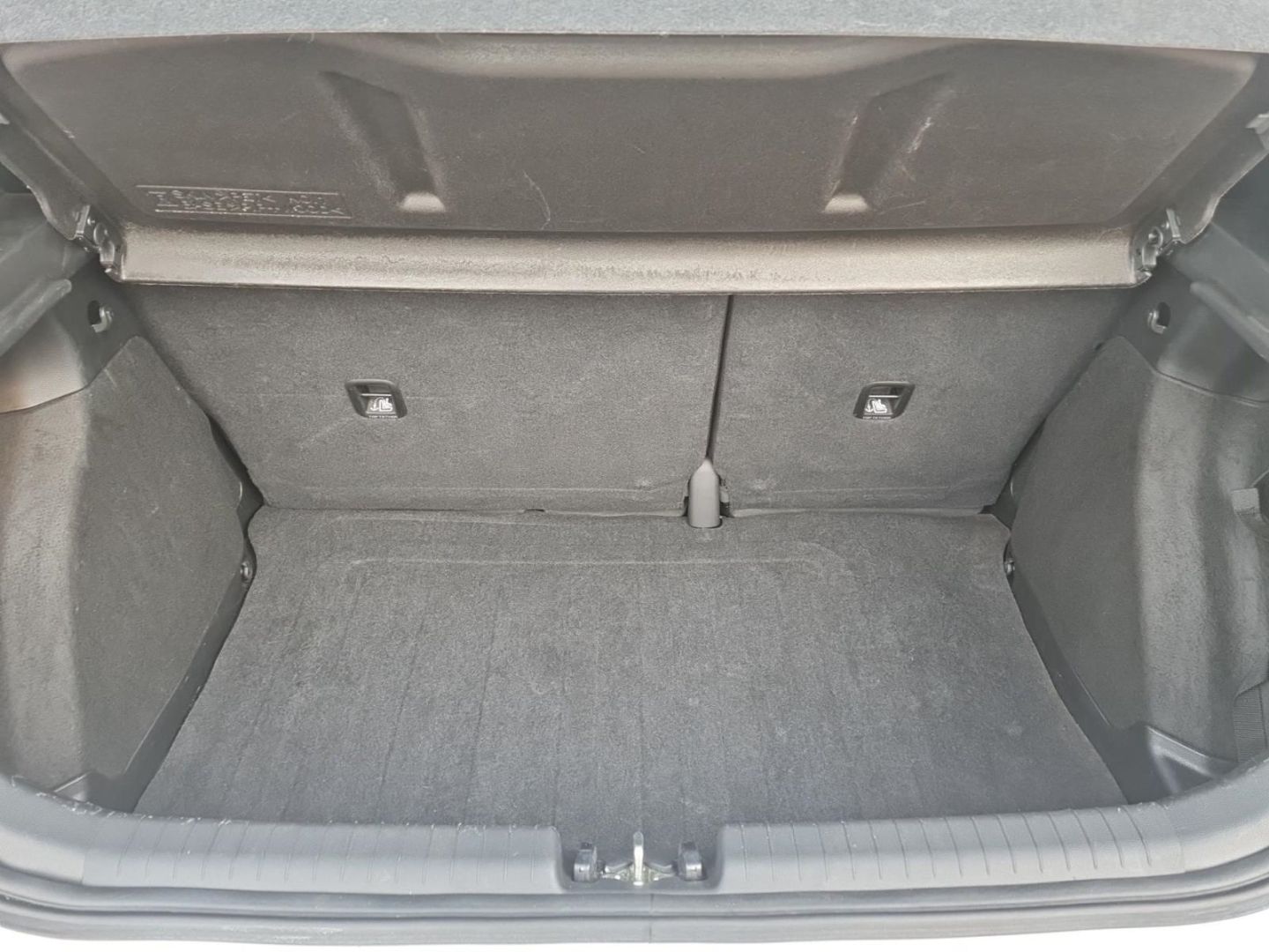 Fahrzeugabbildung Hyundai i20 1.2 Benzin M/T Tempomat, Allwetterreifen