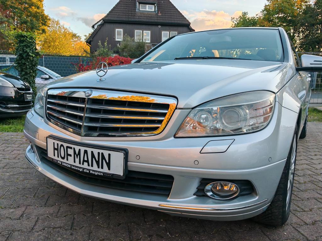 Mercedes-Benz C 230