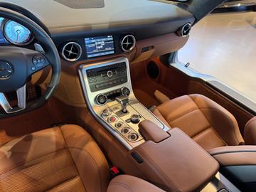 2011 Mercedes-BENZ SLS AMG 缩略图 42