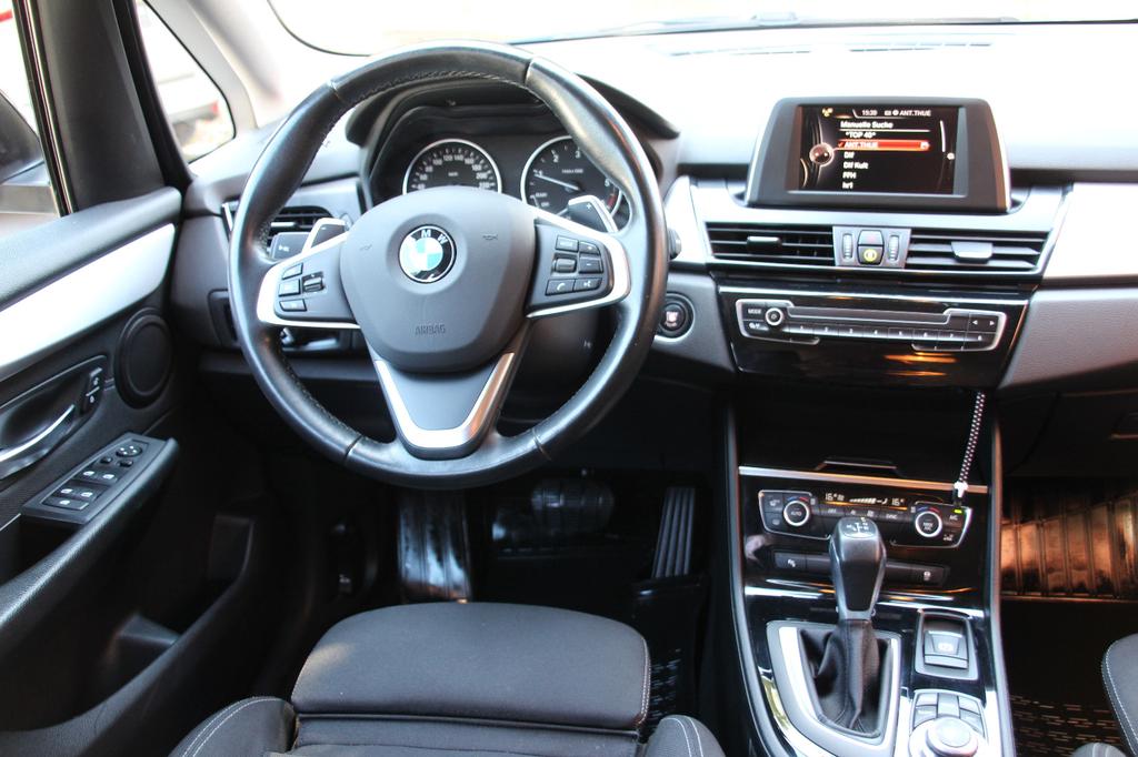 BMW 220