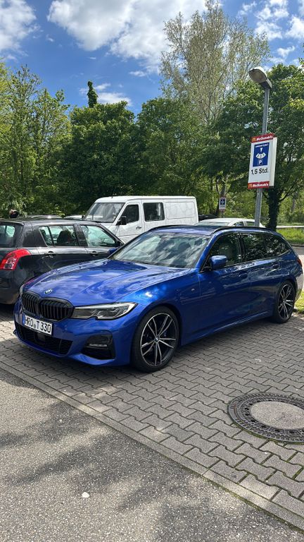 Image of BMW 330