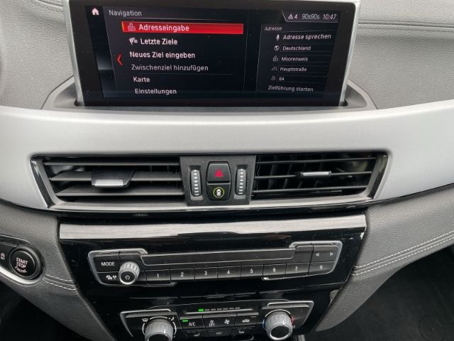 Fahrzeugabbildung BMW X2 sDrive 18i Autom. Navi, Sitzheizung, DAB