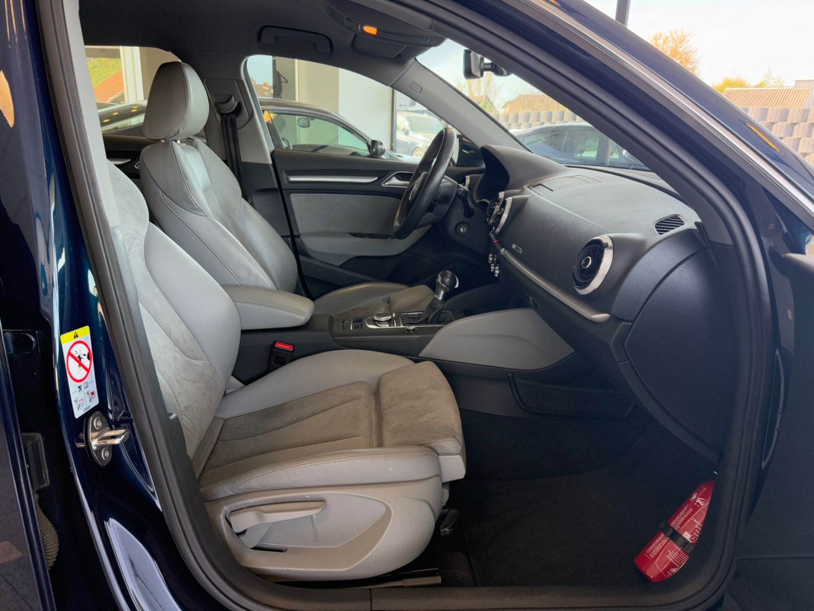 Audi A3 Sportback Automatik Navi Klima SHZ Alcantara foto 14