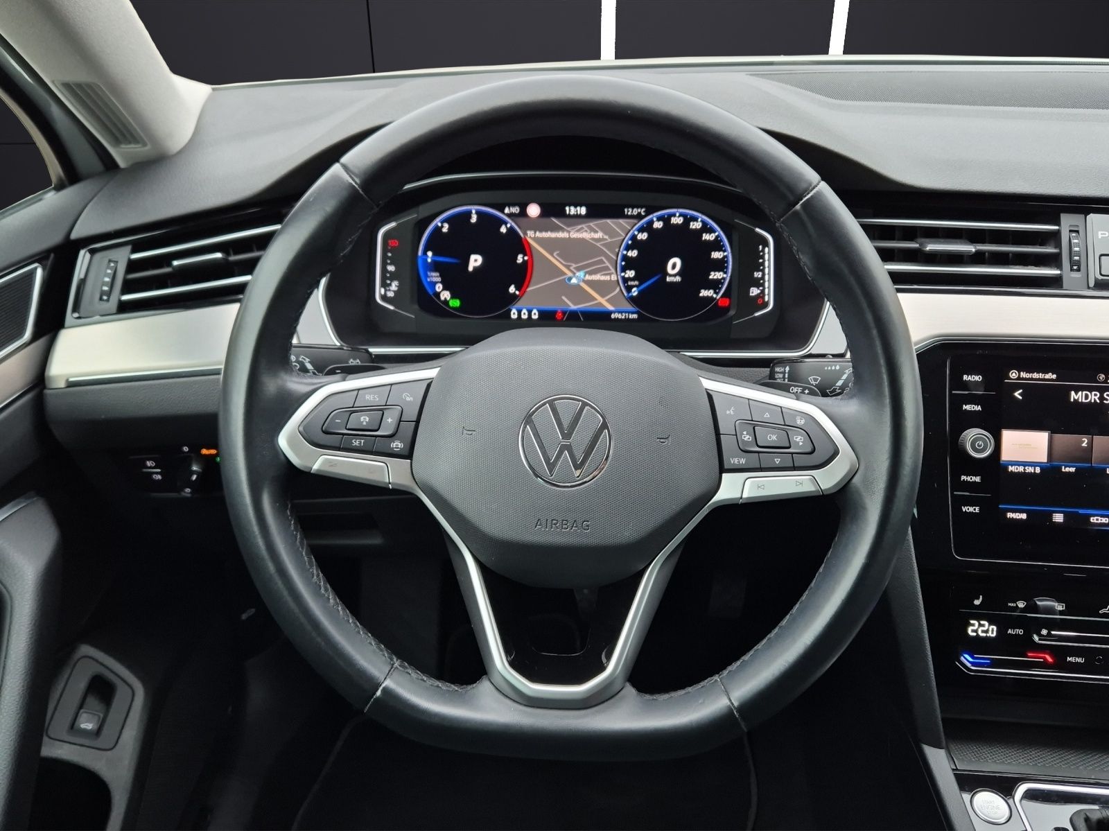 Fahrzeugabbildung Volkswagen Passat Variant TDI Elegance DSG Matrix Navi AID