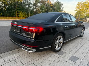 Audi A8 - 9