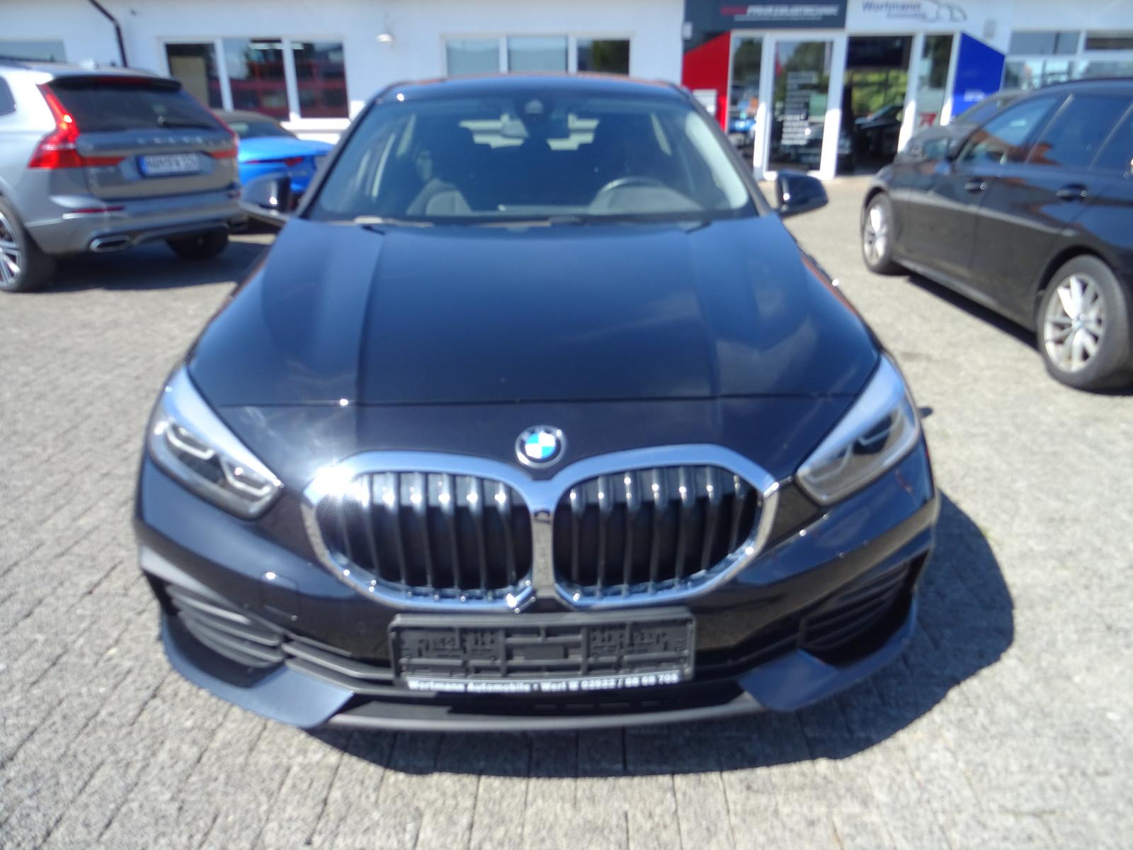 BMW 118 i Advantage LED Navi SHZ LHZ PDC