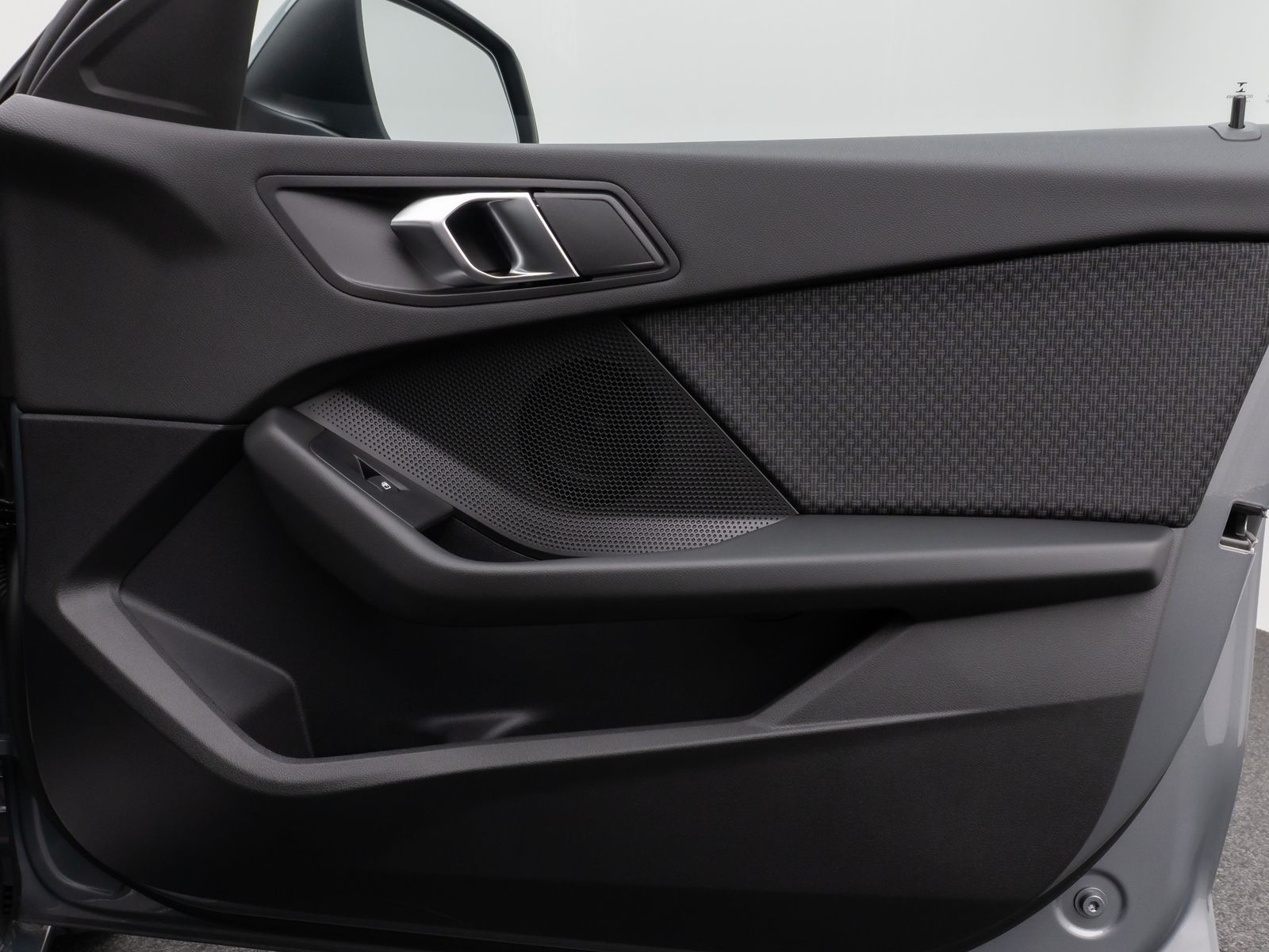 Fahrzeugabbildung BMW 118i DAB CockPitPr PDC Alarm Geschwindigkeitsreg