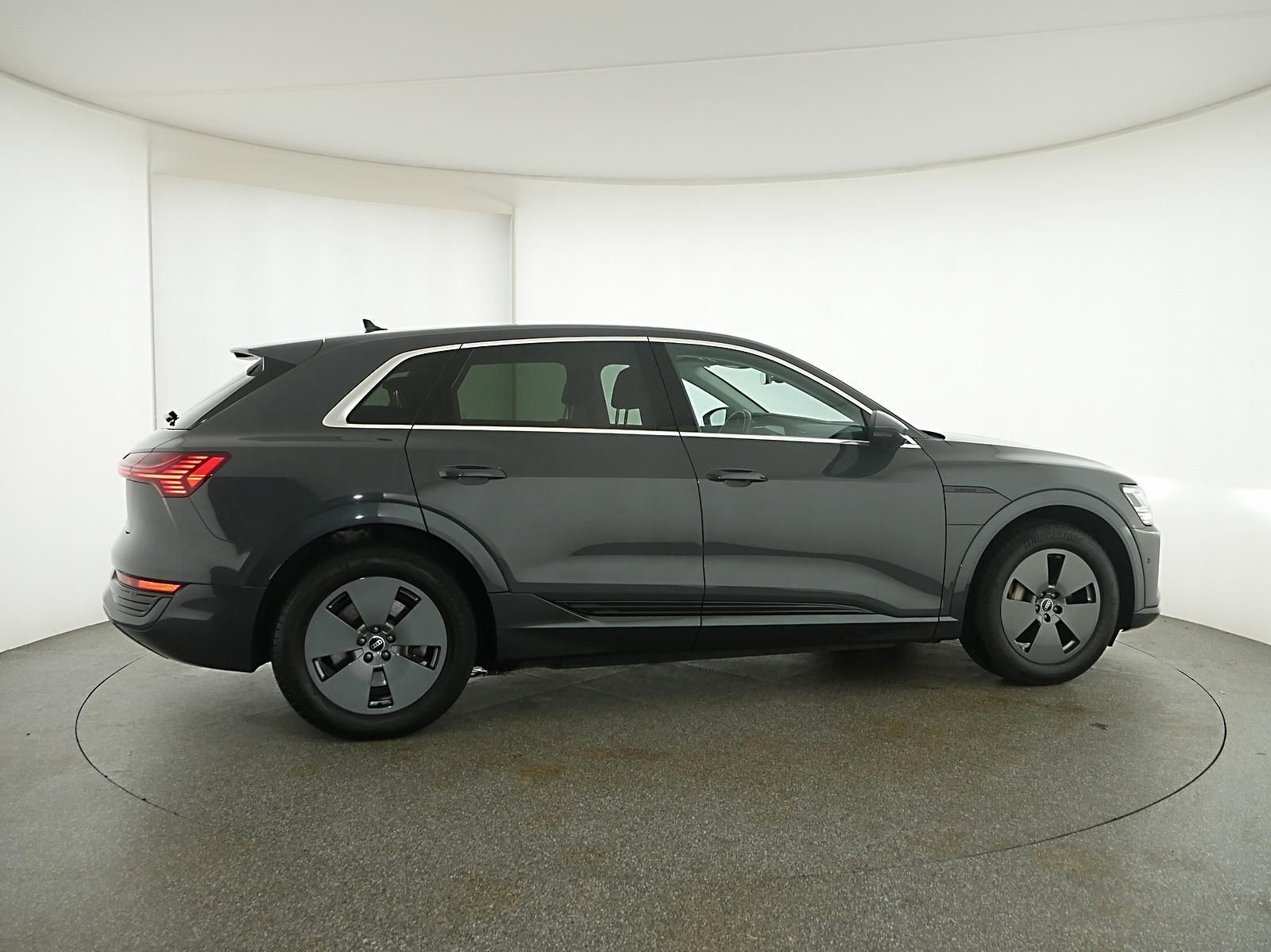 Audi Q8 e-tron - Bild 13