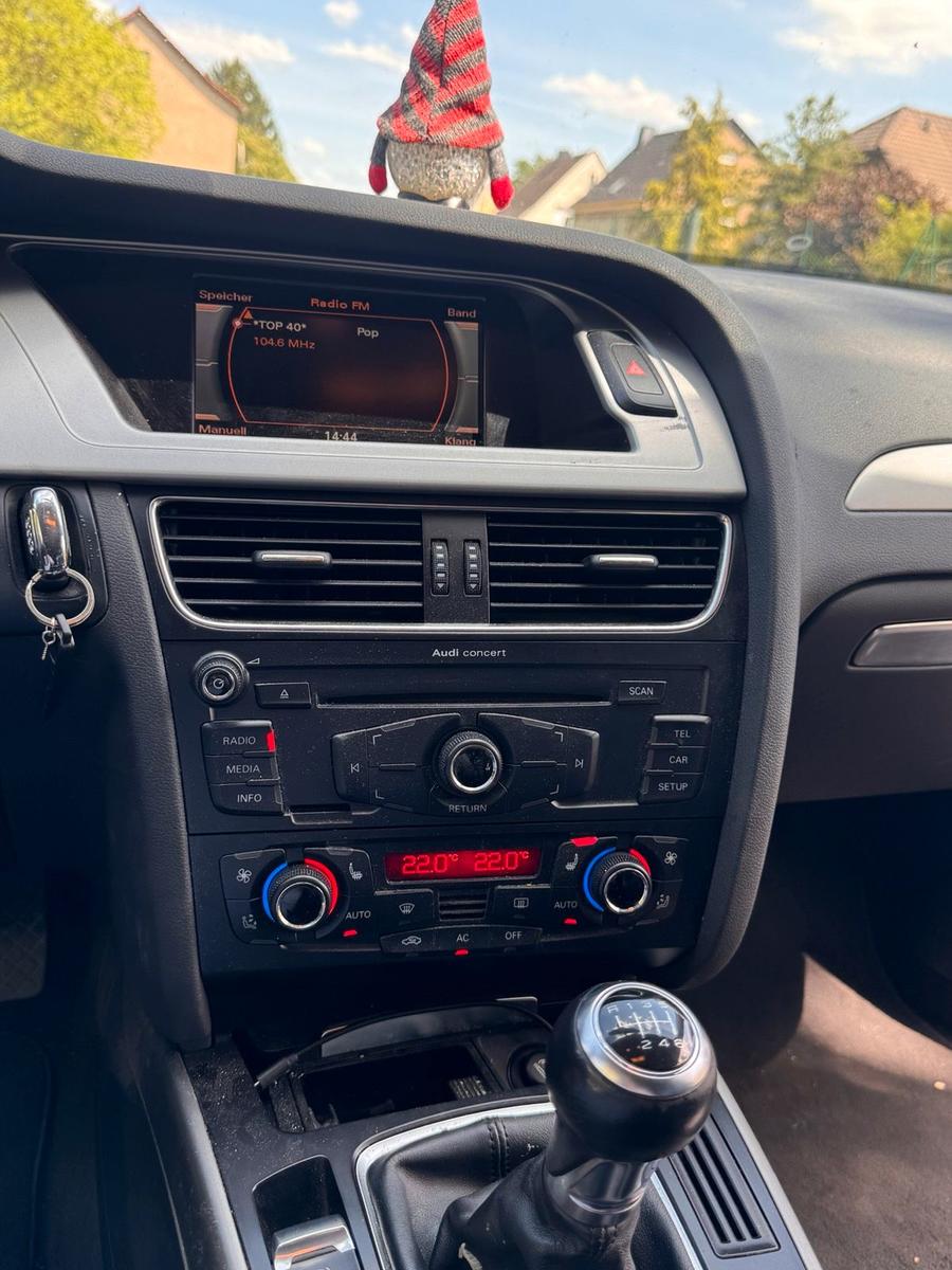 Audi A4 2008 — photo 10
