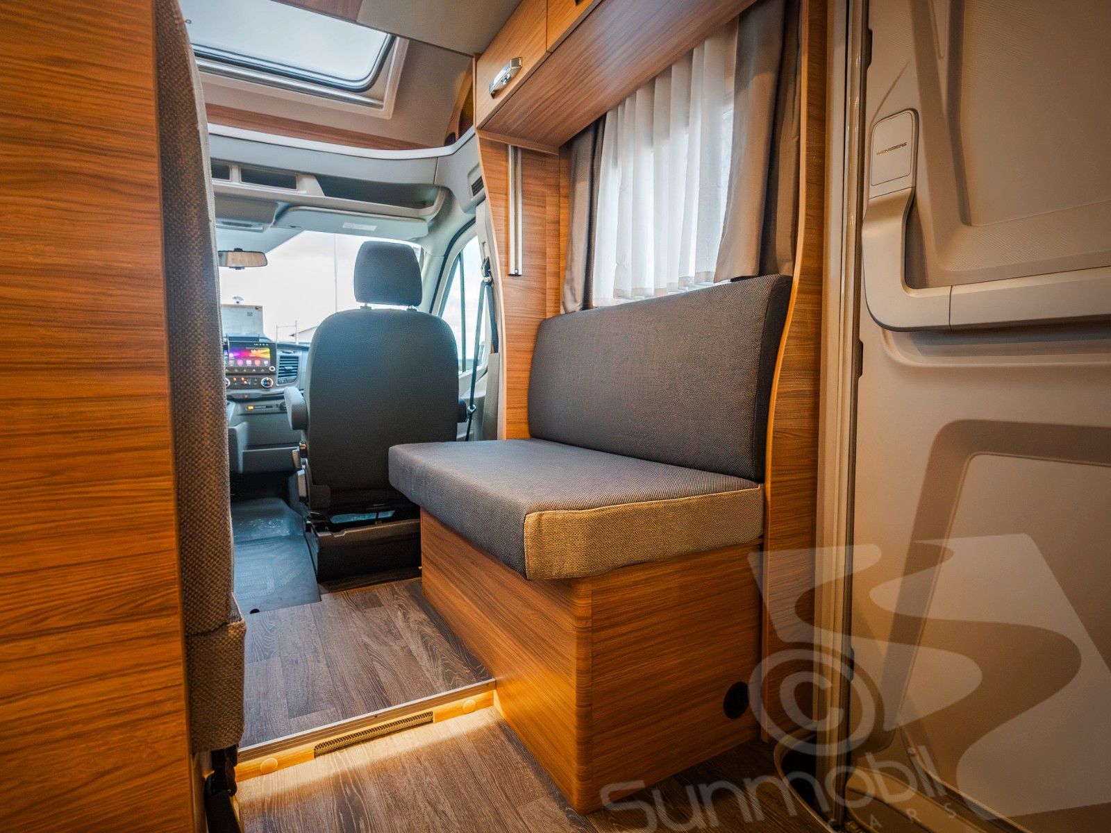 Fahrzeugabbildung Weinsberg CaraSuite FORD 650 MF #SAT #KLIMA #MEDIA #VOLL