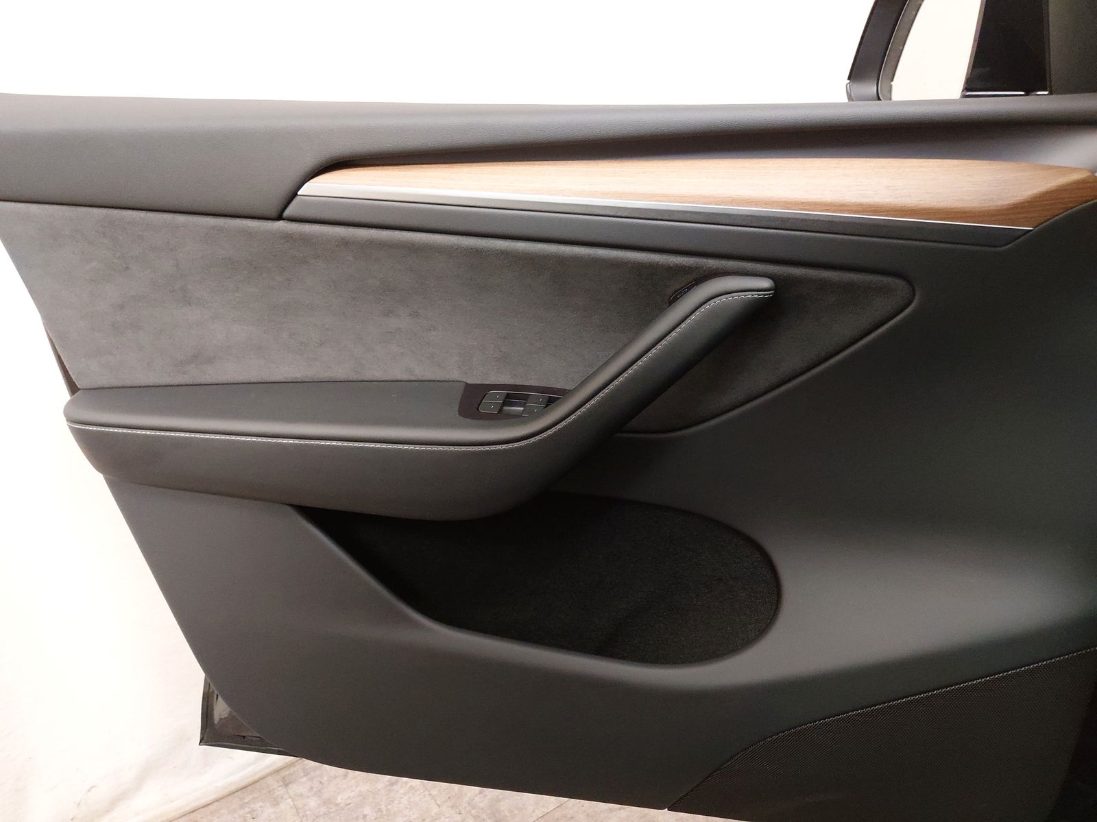 Tesla Model Y Long Range AWD Leder Navi LED Pano RFK foto 5