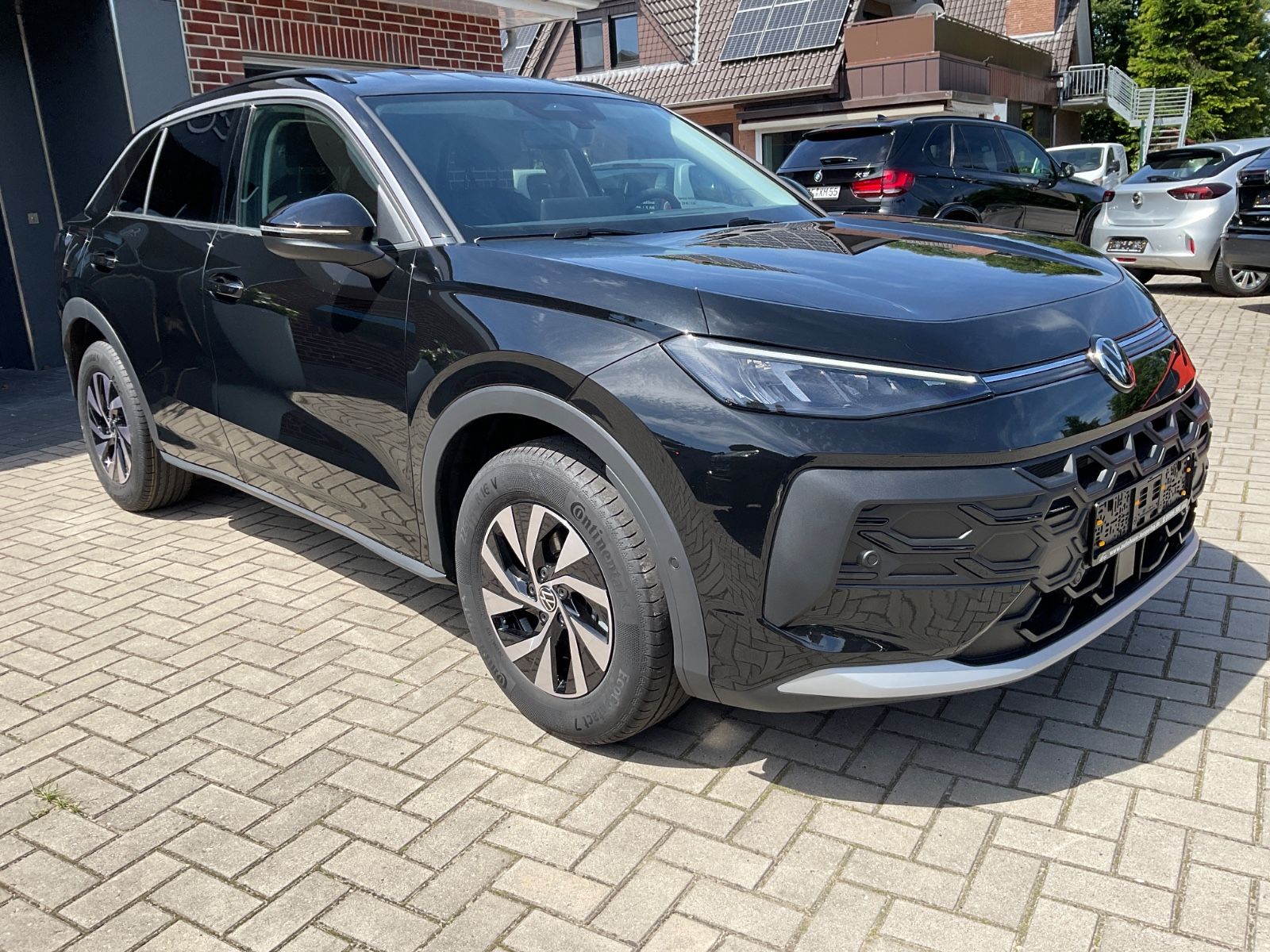 Fahrzeugabbildung Volkswagen T-Roc 1.5 eTSI DSG Kamera,AHK,5J Garantie,ACC