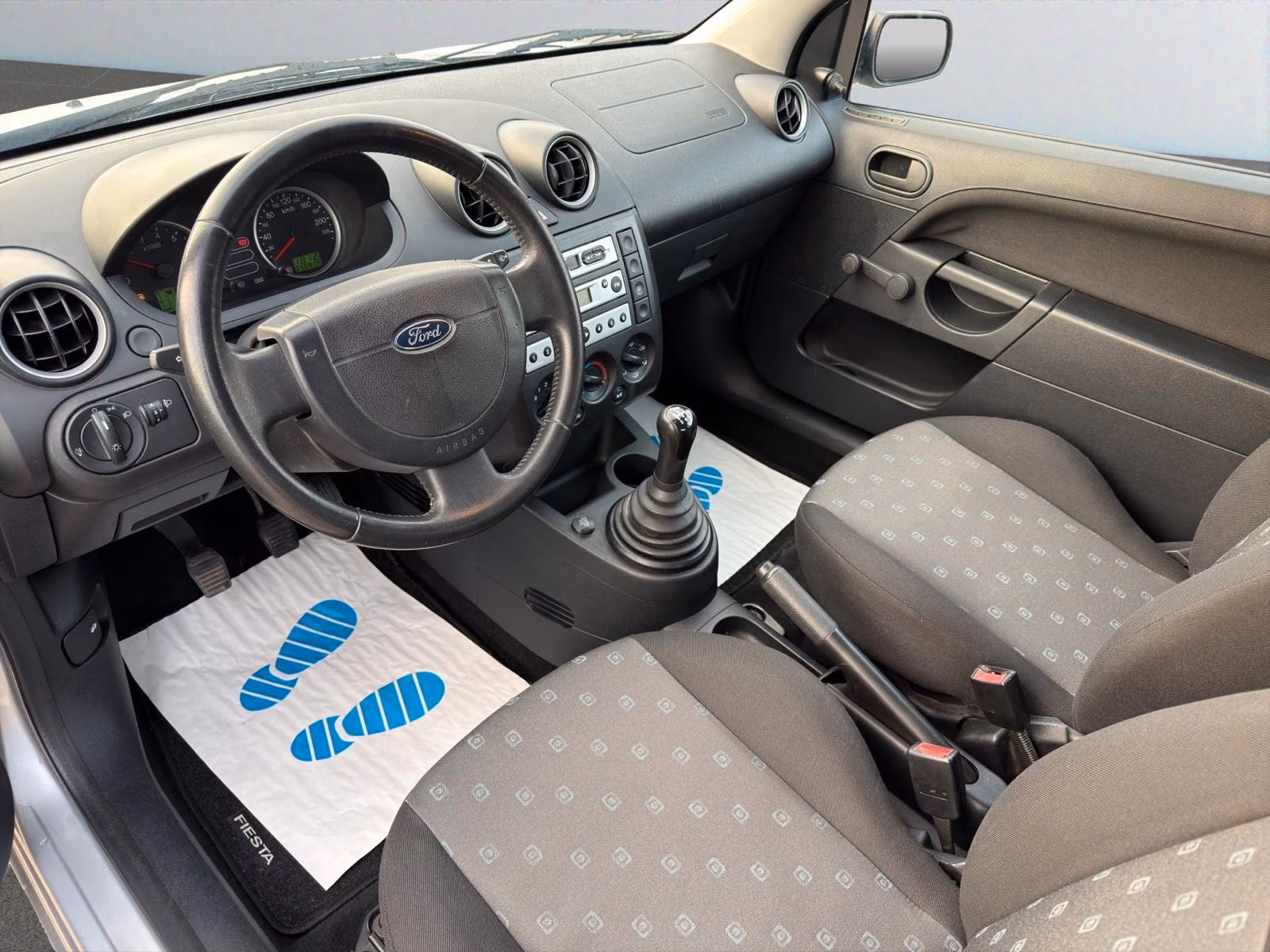Ford Fiesta 1.4 16V*Trend*Tüv 09-2027*AHK*8-Fach*2.Hd