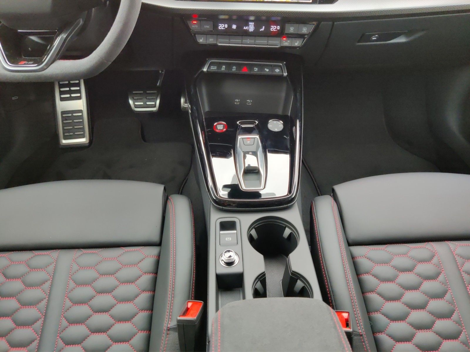 Audi RS 3 Limousine 2.5 TFSI quattro S tronic* foto 14