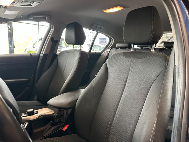 BMW 118 1 *Limousine*PDC*Klimaautomatik*Keyless*