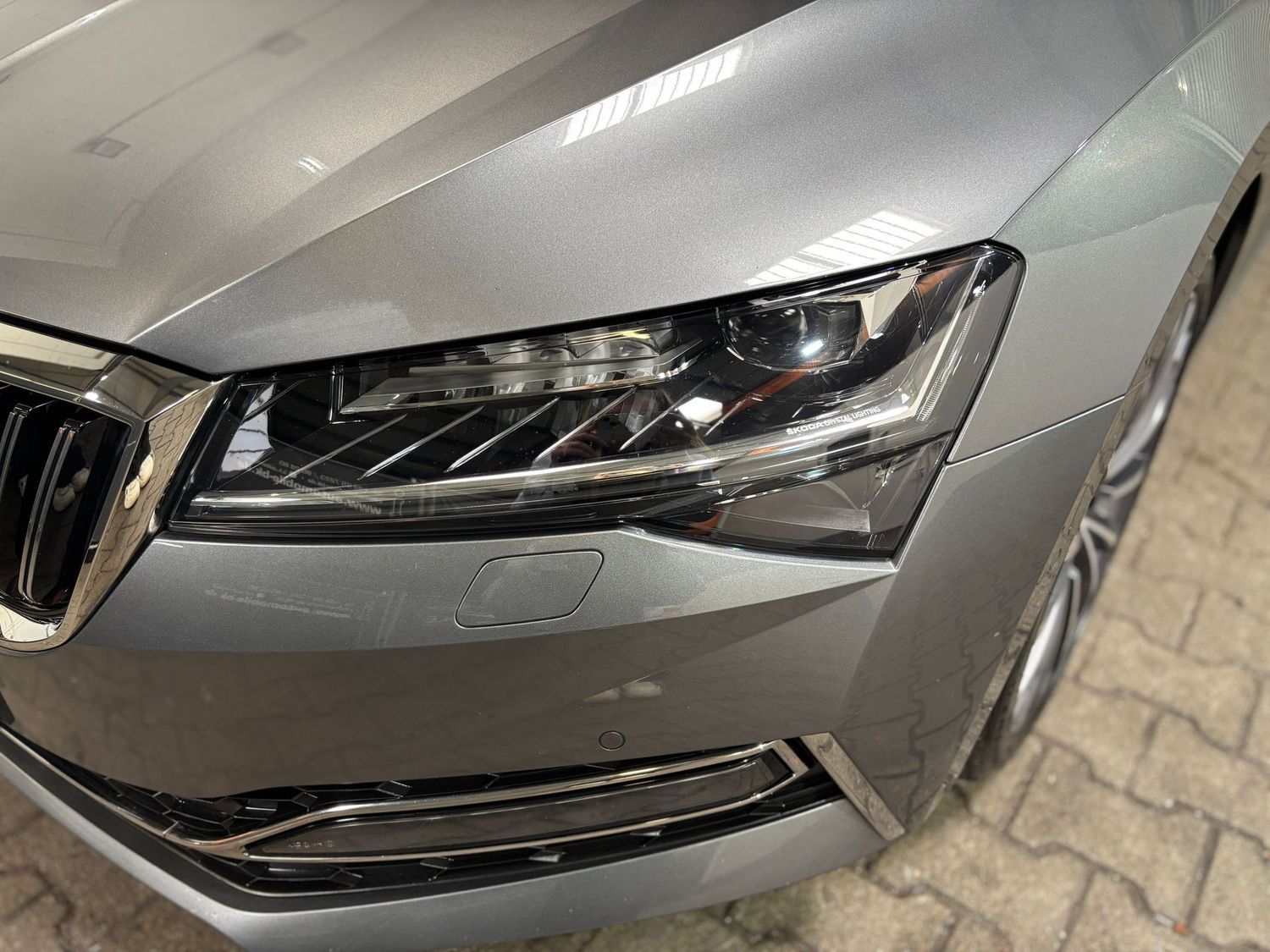 Fahrzeugabbildung SKODA Superb 2.0 TDI L&K#DSG#Matrix#ACC#HUD#Leder