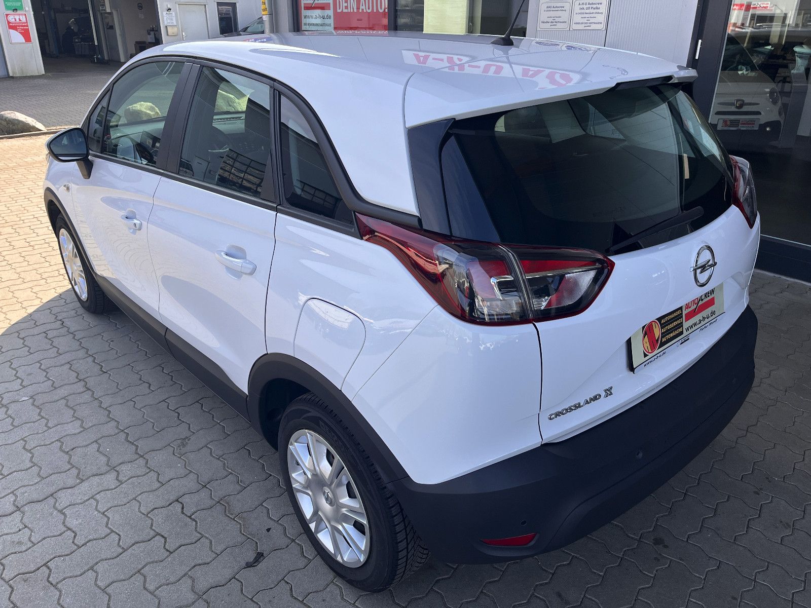 Fahrzeugabbildung Opel Crossland (X) 1.2