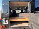 Land Rover Defender 110 5-Türer | Campingausbau  - Land Rover Defender mit 5 Türen