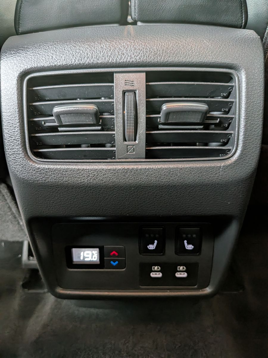 Fahrzeugabbildung Nissan X-Trail 1.5 e-Power e-4 Tekna Bose HUD LED+ 20"
