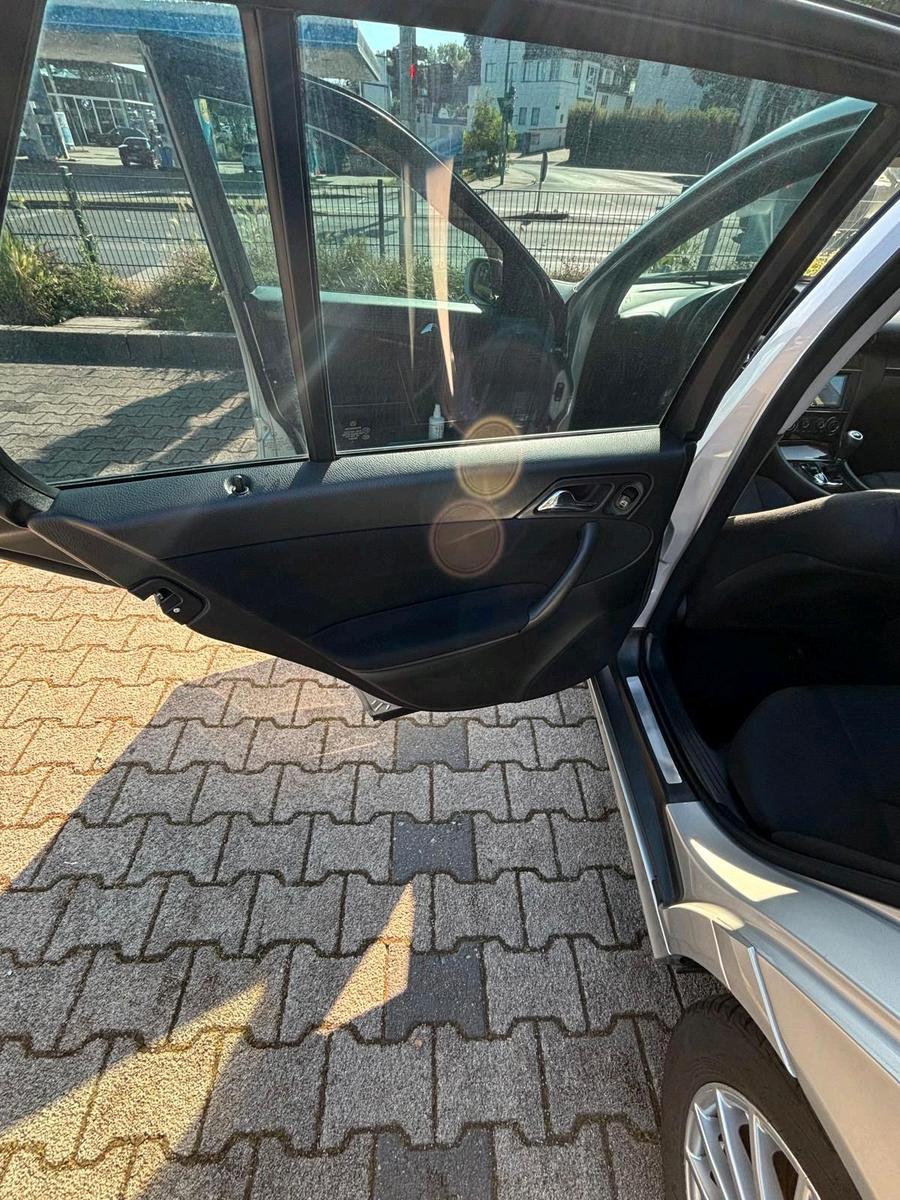 Mercedes-Benz C200 2005 — photo 12