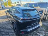 Peugeot 2008 ALLURE LED 3D-Cockpit KAMERA PP-v/h SiTZHEI - Peugeot 2008: 3.2