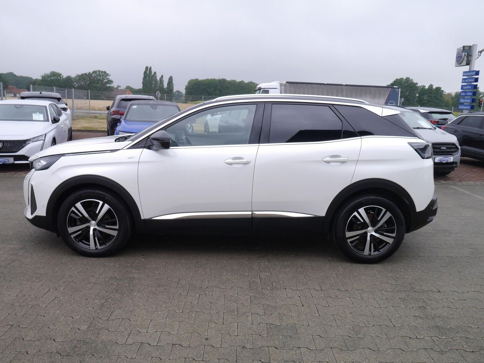Peugeot 3008 Hybrid 145 "GT" Navi/LED/SHZ/Pano/360-Grad imagem 3