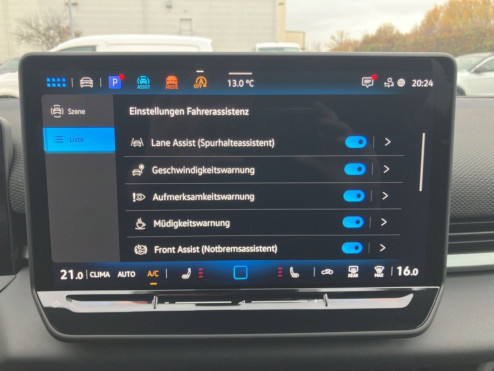 Fahrzeugabbildung Volkswagen T-Roc R-Line eTSI DSG ACC SH HuD AppConnect 360°