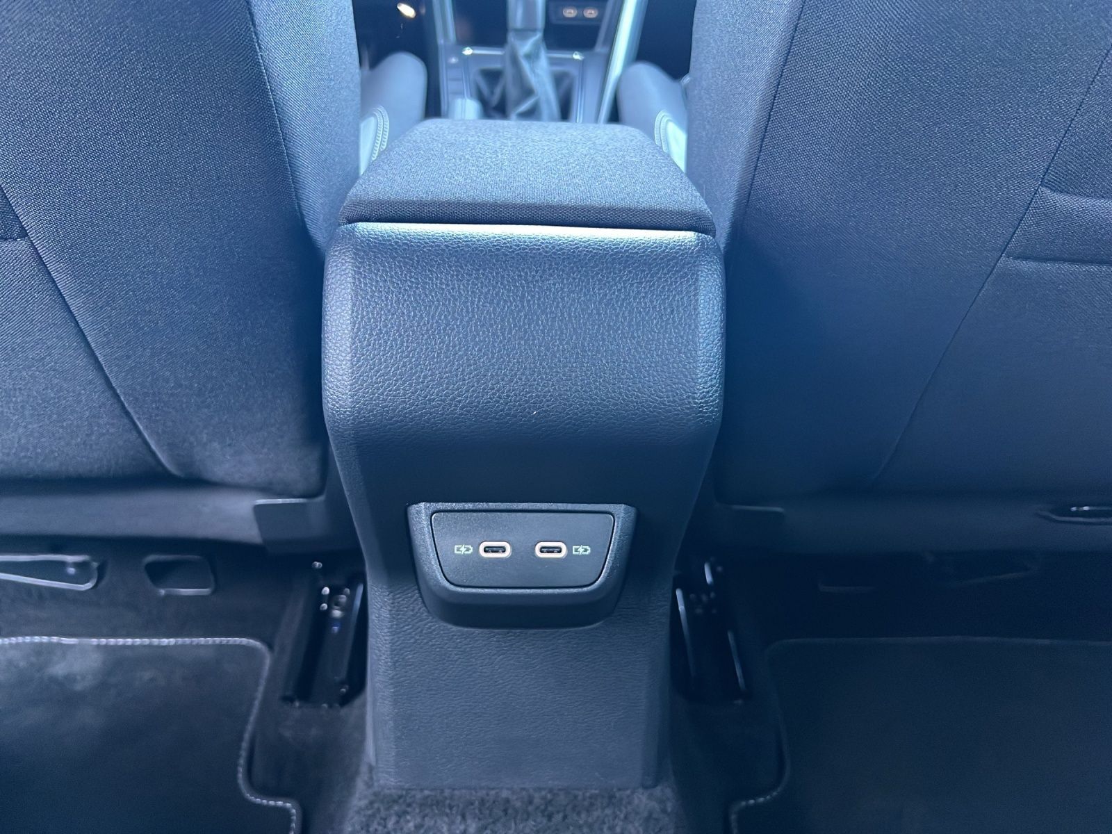 Taigo R-Line 1.0 TSI DSG Navi*ACC*Kamera