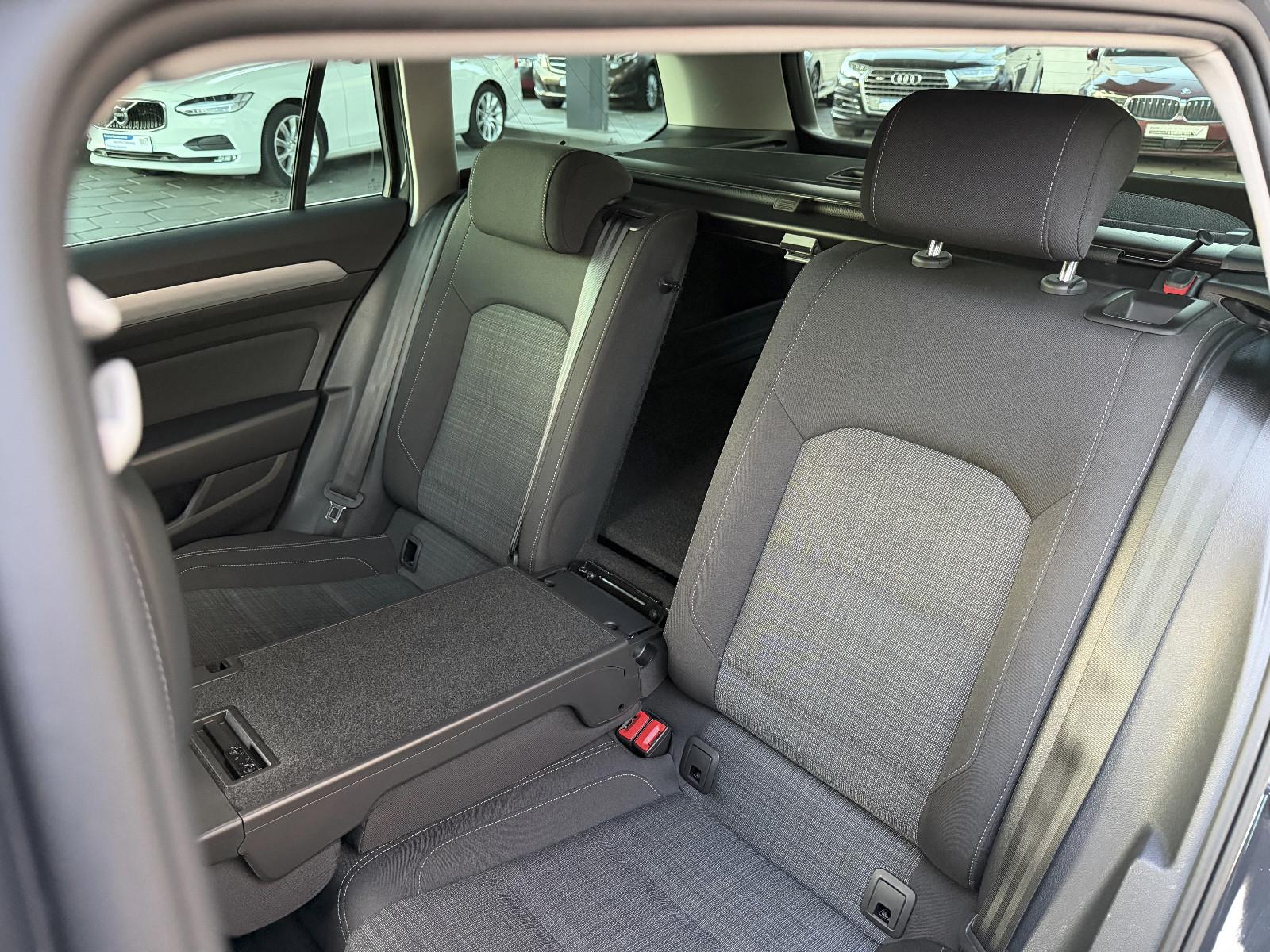 Volkswagen Passat LED Navi Massage AHK Kamera Alu, миниатюра 18