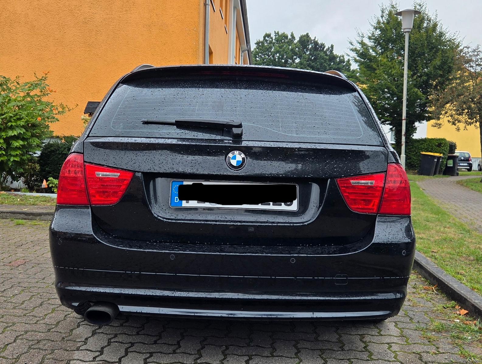 BMW 318 2009 — photo 6