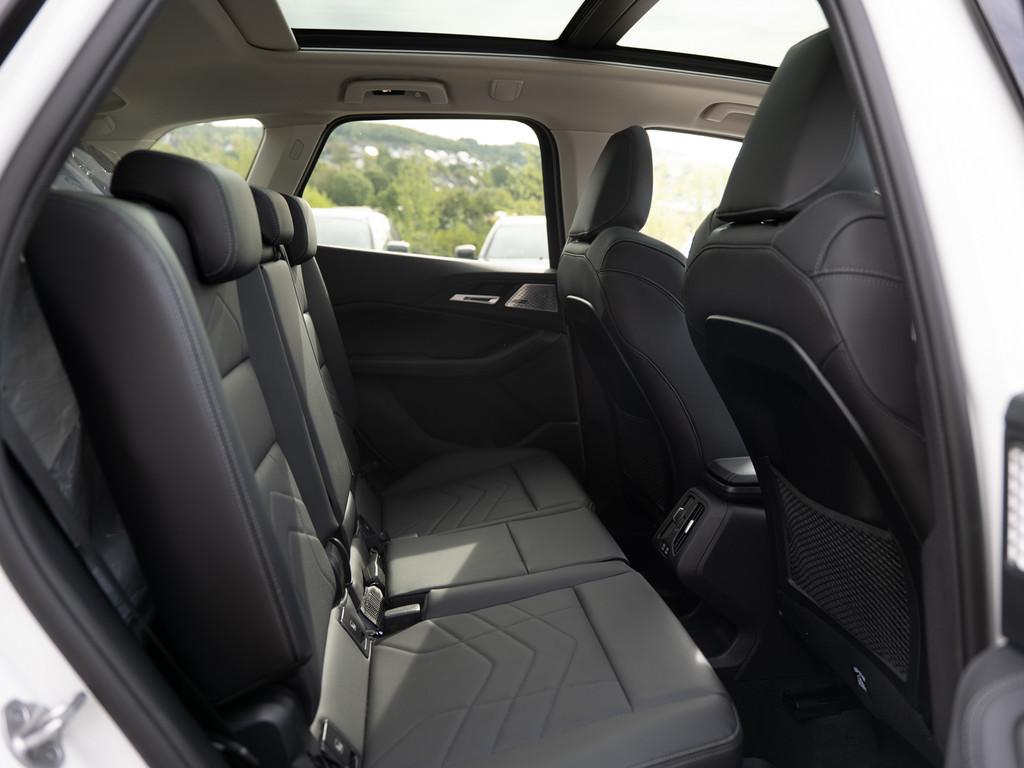 BMW 223 Active Tourer xDrive Luxury Line PANO HUD, миниатюра 10