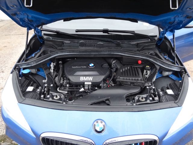 Fahrzeugabbildung BMW 220 xDrive Active Toure/M-Sport/Pano/Kam/HUD/AHK