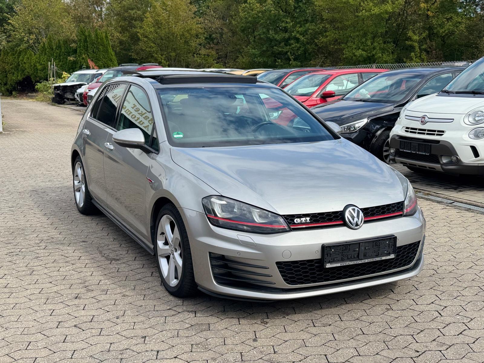 Volkswagen Golf VII 2.0 TSI GTI DSG *PANO*SCHECKHEFT*XENON*