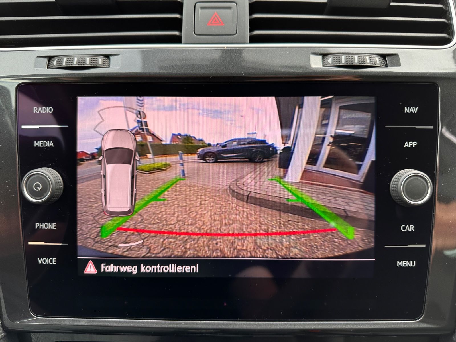 Fahrzeugabbildung Volkswagen Golf 1.5 Comfortline AHK/ACC/Pano/Navi/LED/Kamer