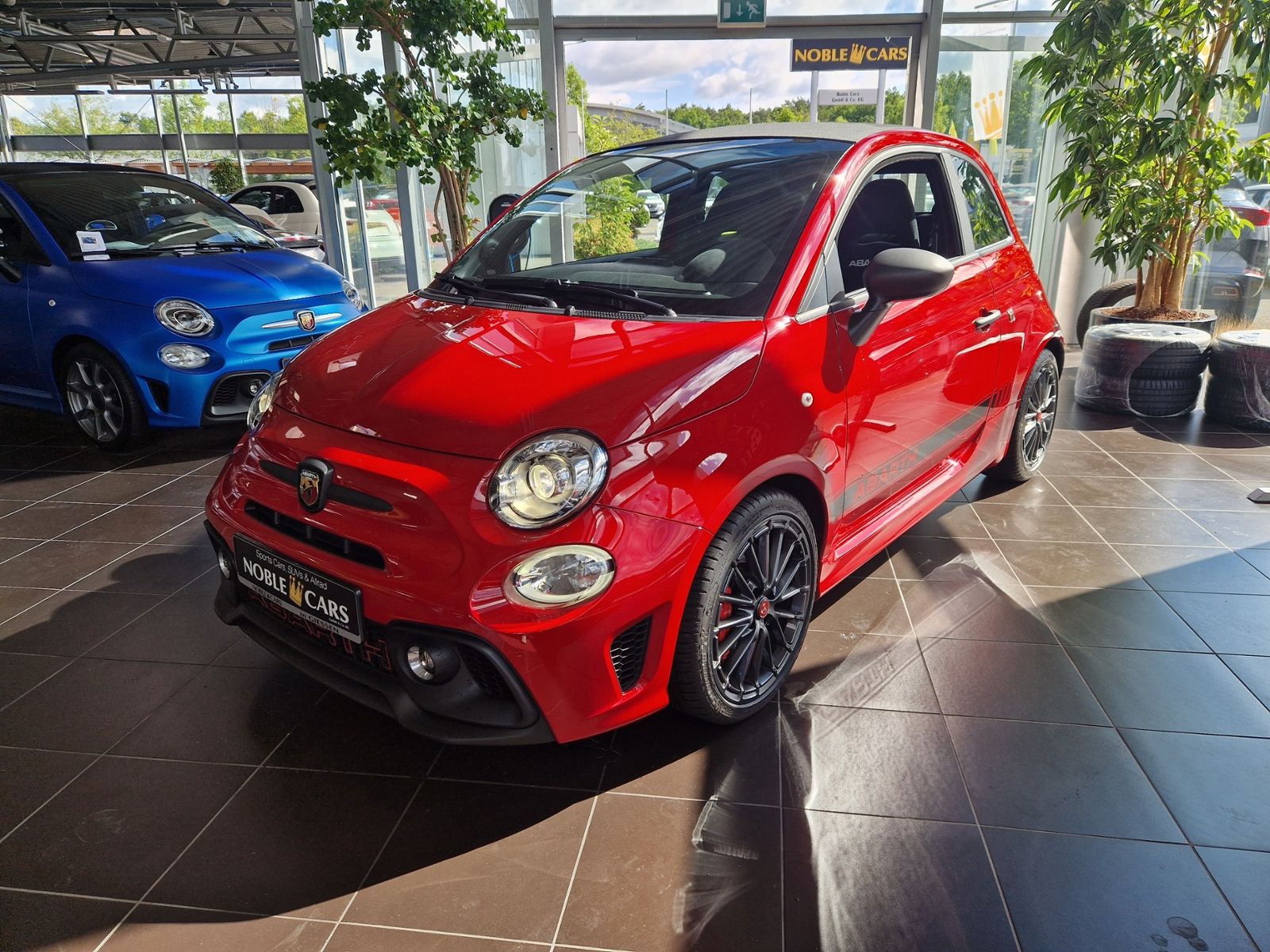 Fahrzeugabbildung Abarth 695C Beats Soundsystem NAVI ALU