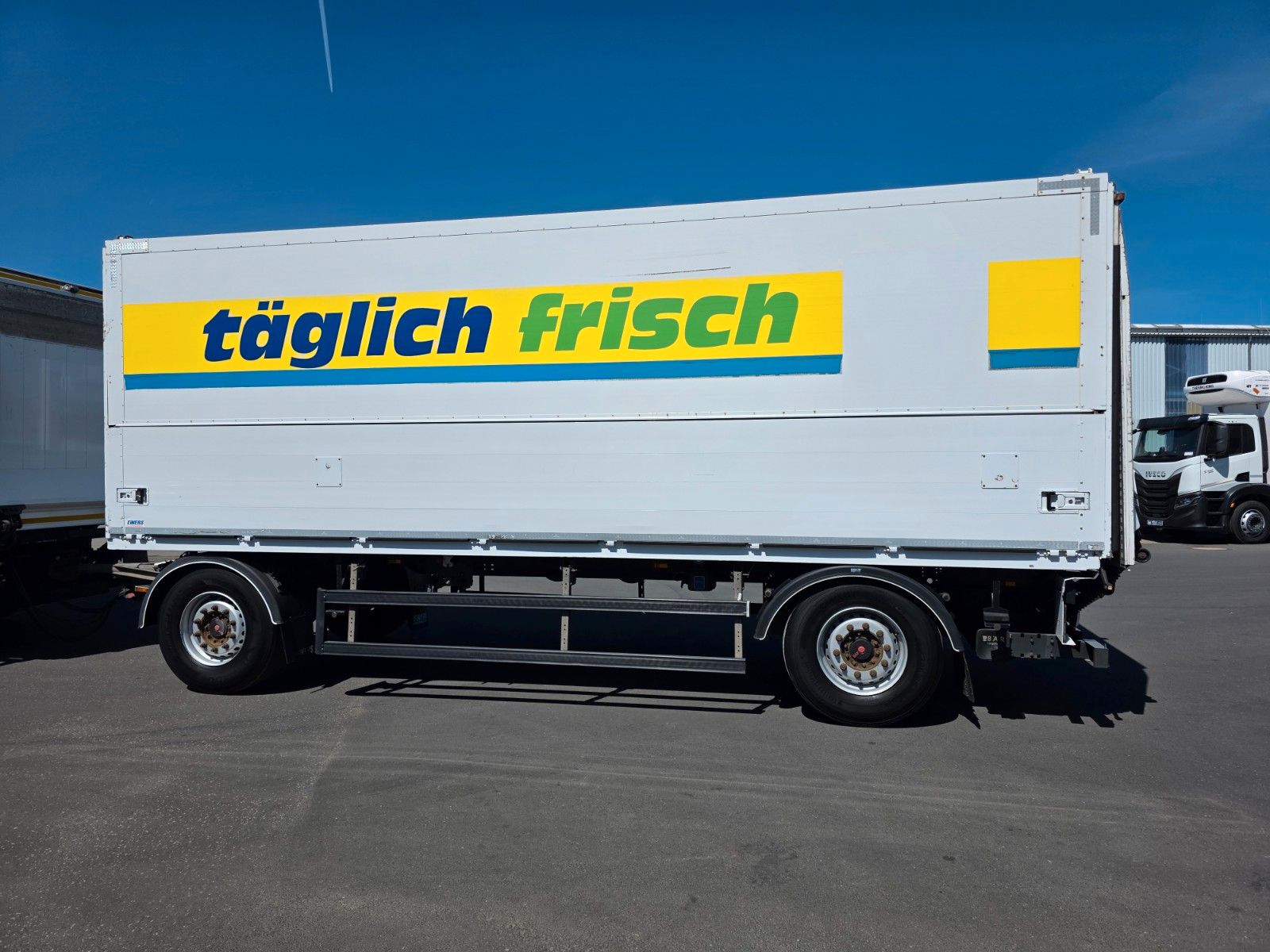 Fahrzeugabbildung Andere Ewers PRASQ18 Schwenkwand SAF LBW Bär 2.500kg