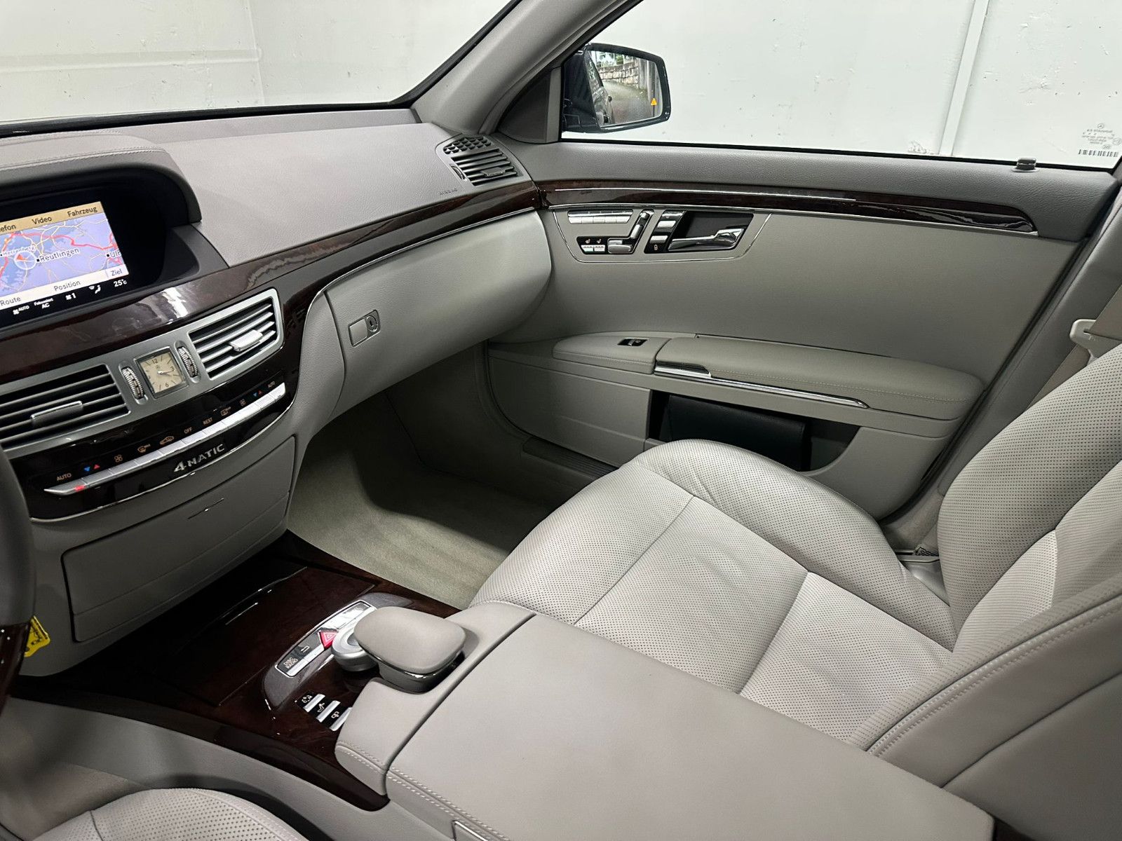 Fahrzeugabbildung Mercedes-Benz S 500 4MATIC *2.Hand*DISTRO*SCHIEBED*SITZKLIMA