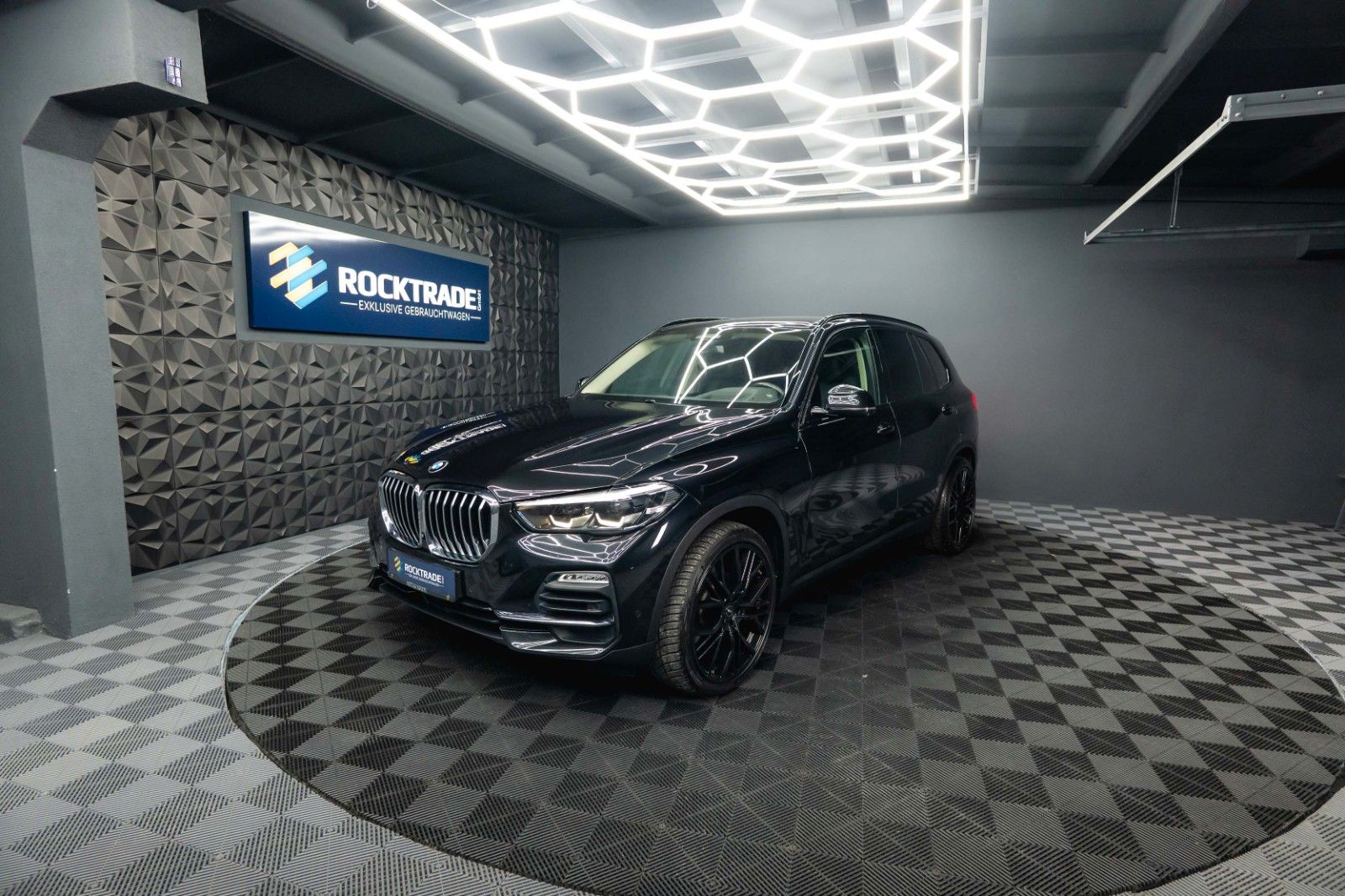 Fahrzeugabbildung BMW X5 xDrive 30d Sport Shadow | ACC | LED | Live CP